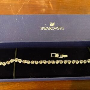 Swavorski Imber round stone medium tennis bracelet